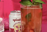 Strawberry Lemonade Mojito with Spindrift