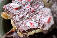 Peppermint Chocolate Saltine Toffee Recipe