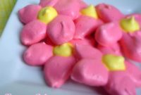 Pastel Easter Meringue Cookies with Chocolate Drizzle