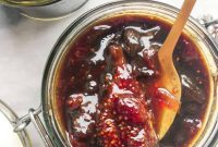 Homemade Fig and Tamarind Chutney Recipe