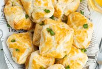 Crispy Potato and Leek Puff Pastry Bites