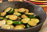 Crispy Garlic Pan-Sauteed Zucchini Slices