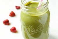 Creamy Strawberry Kale Smoothie Recipe