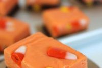 How to Make Candy Corn Fudge for Halloween