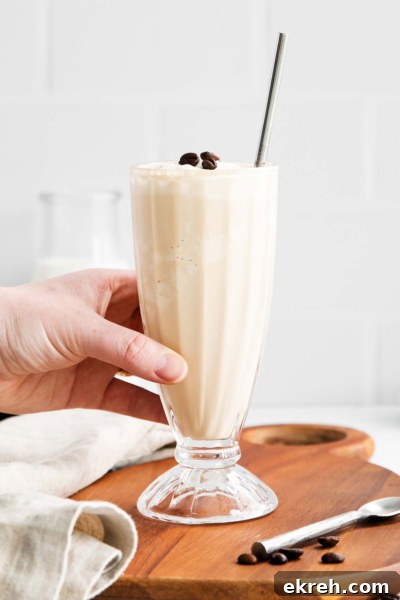 Creamy Mocha Milkshake Recipe with Coffee and Chocolate 4 img 128343 3