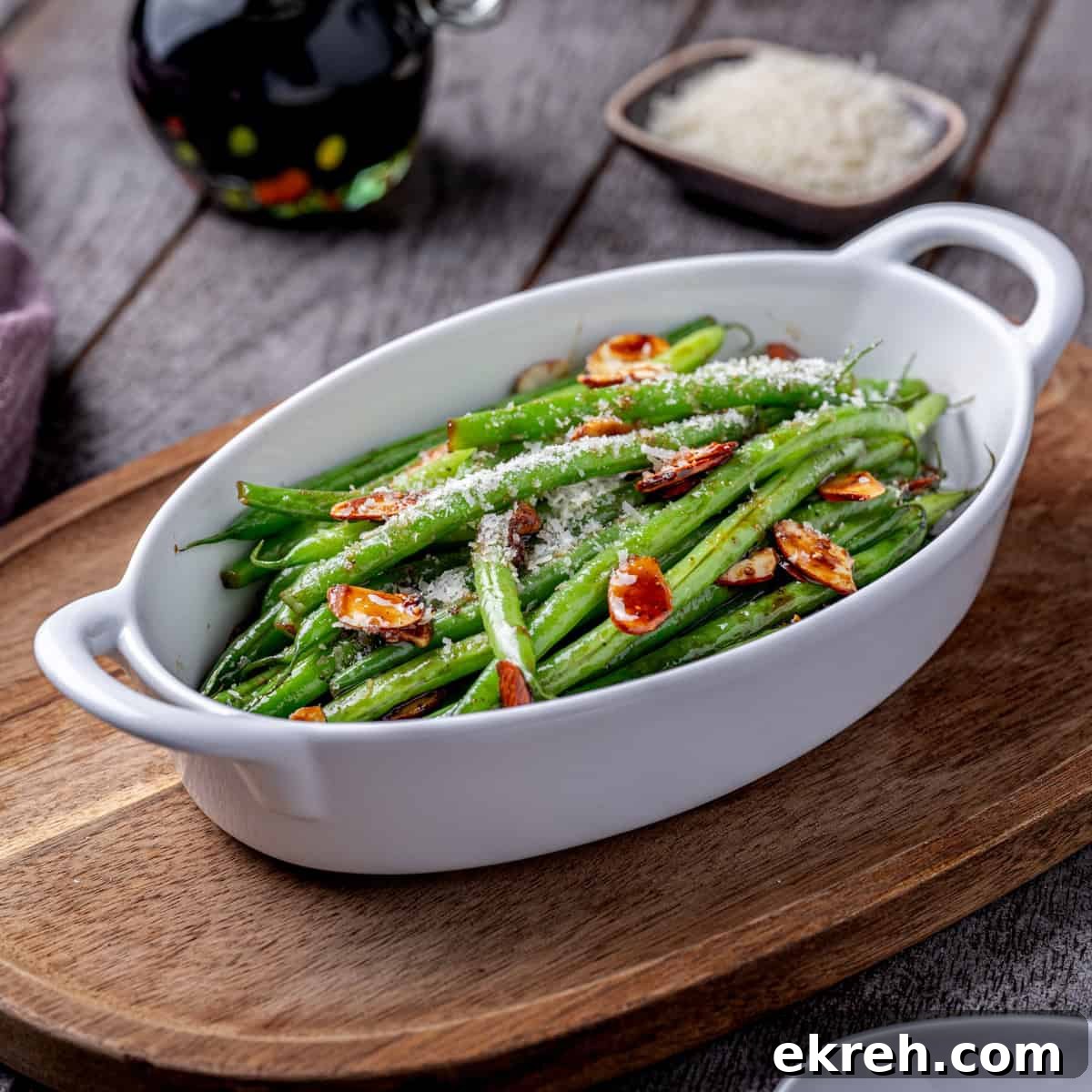 Balsamic Green Beans with Slivered Almonds