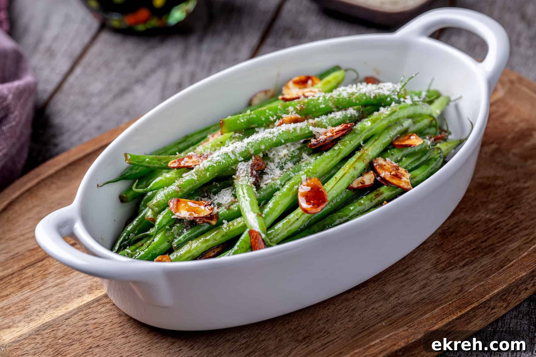 Balsamic Green Beans with Slivered Almonds