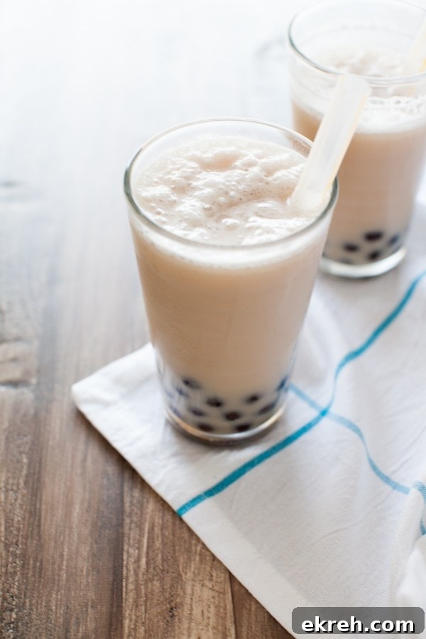 These smoothies are really really easy to make and with coconut almondmilk, you'll love it!! Coconut Almond Milk Tea Smoothies from thelittlekitchen.net