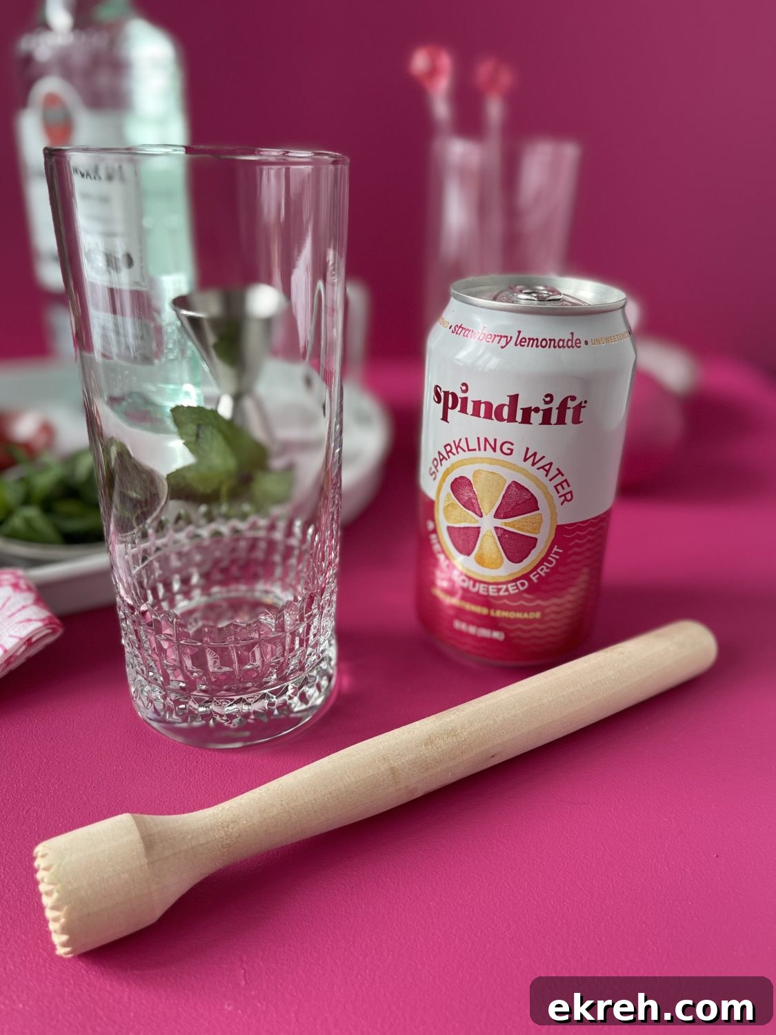 spindrift strawberry lemonade
