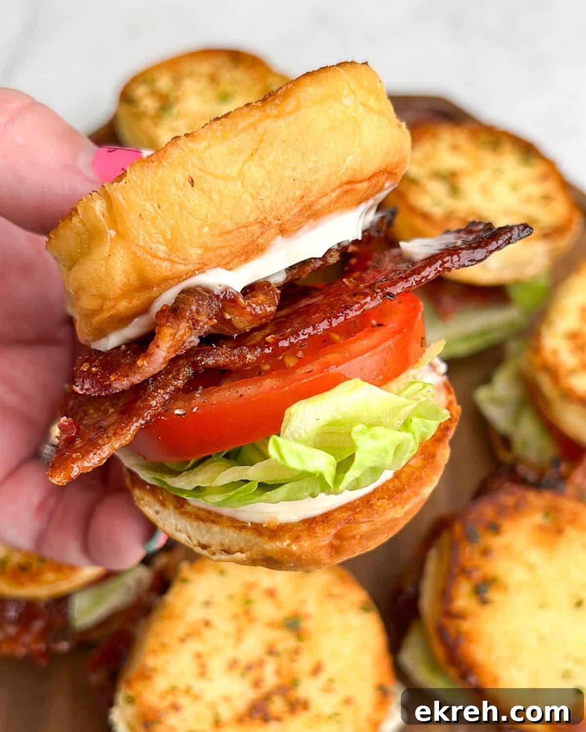 Candied Bacon BLT Sliders with Maple Glaze 10 candied bacon blt sliders