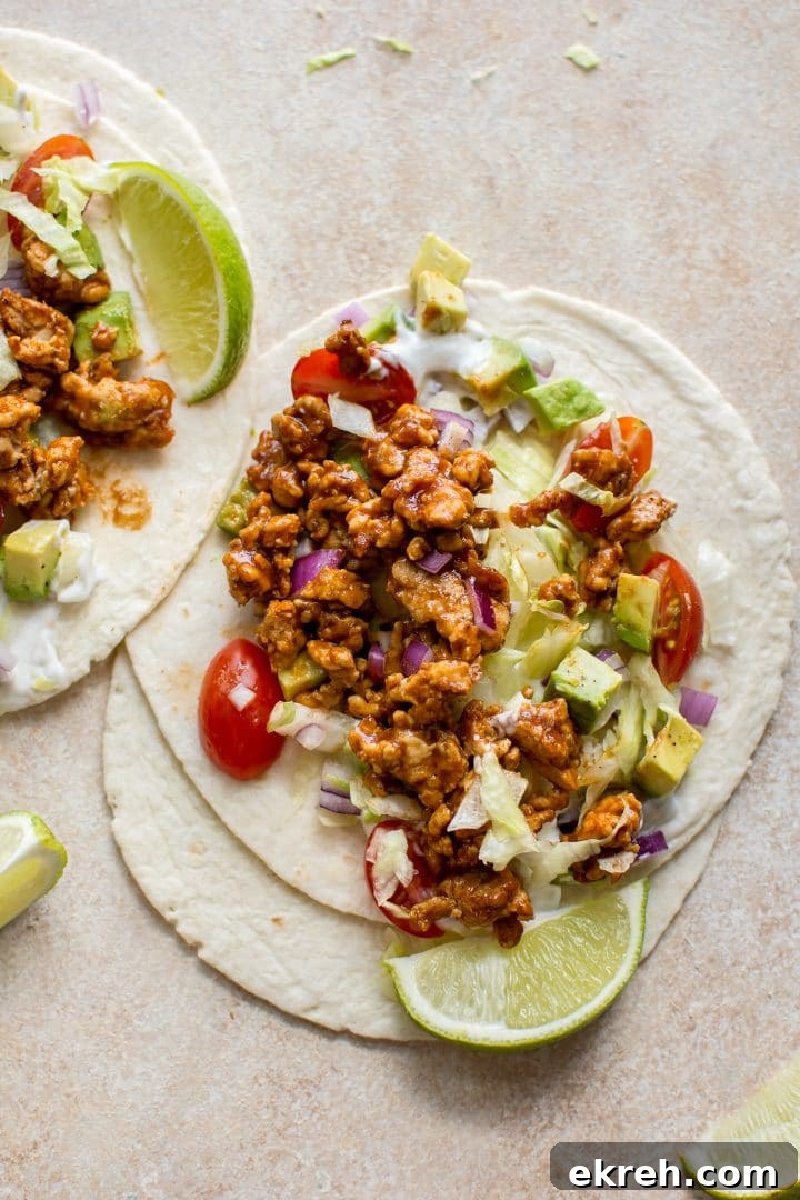 Tortillas with barbecue chicken tacos
