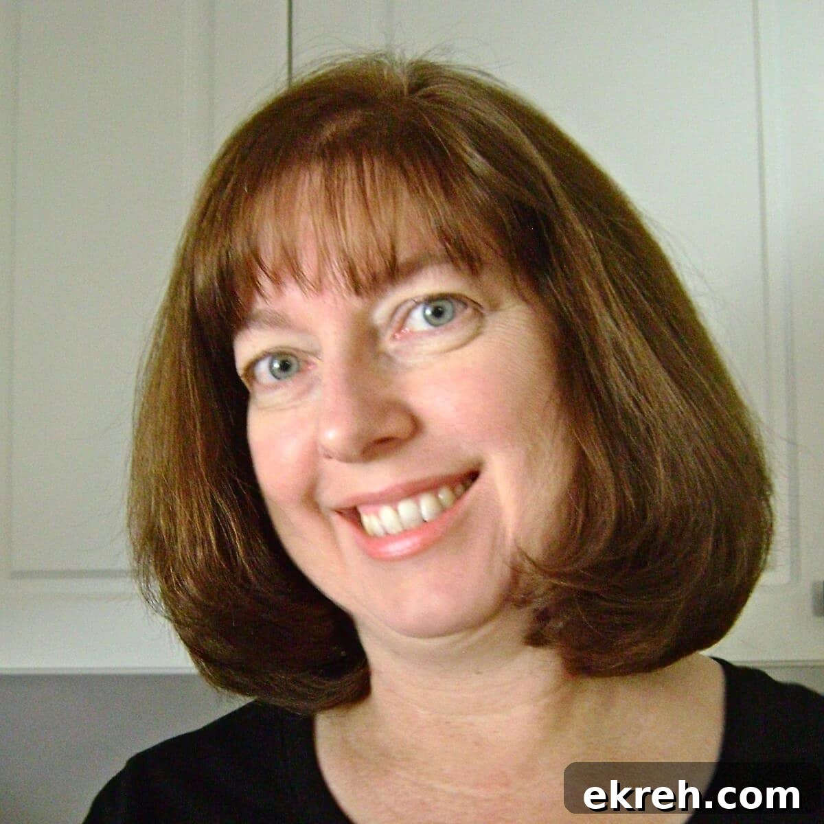 Head shot of Marjory Pilley.