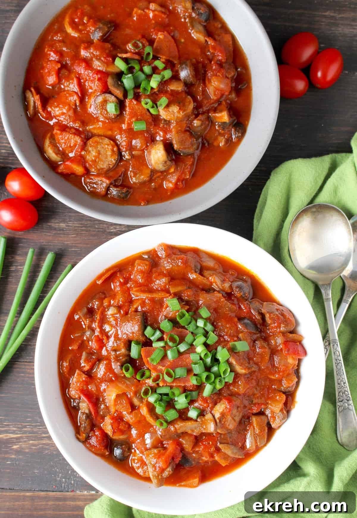 Paleo Pizza Soup