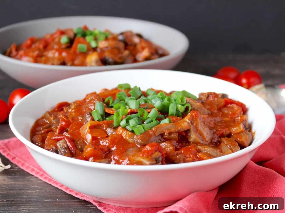Paleo Pizza Soup