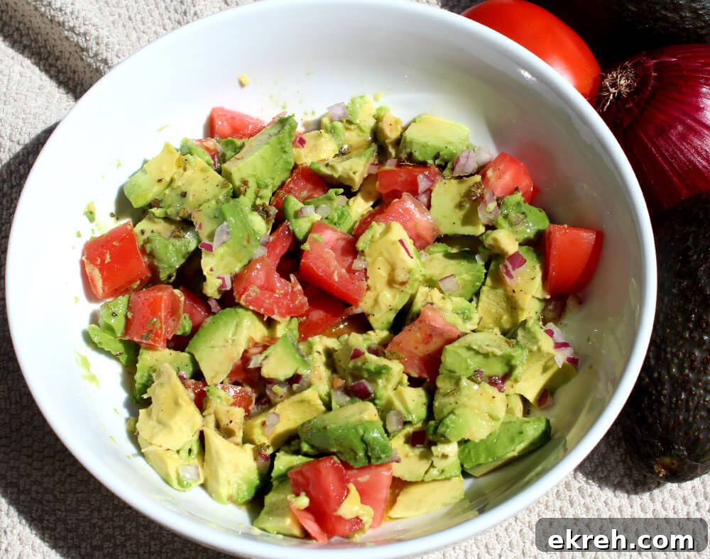 Avocado Tomato Feta Keto Salad5