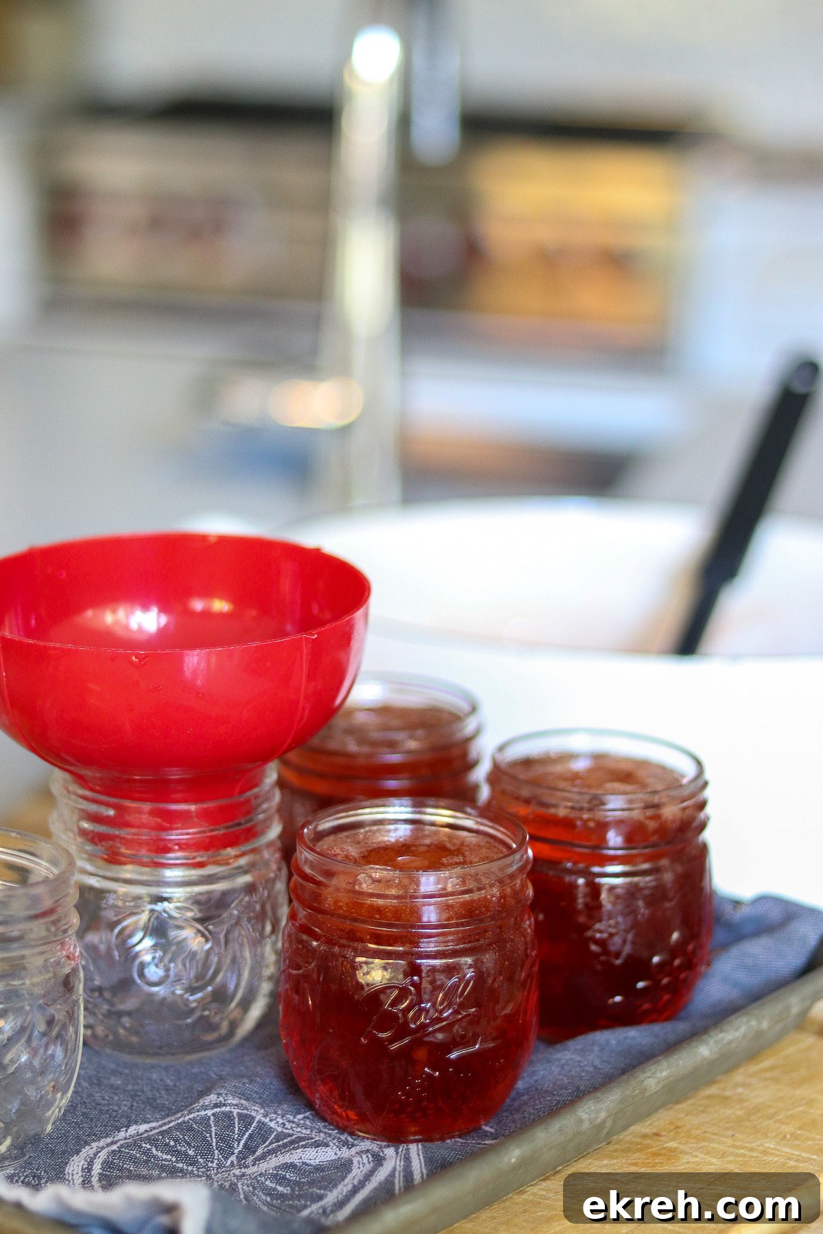 How to Make Quince Jelly: Classic Homemade Recipe 10 Canning Quince Jelly