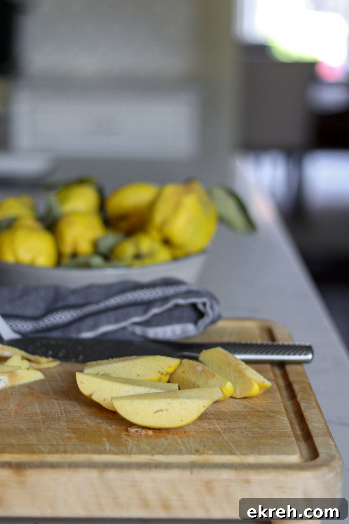 How to Make Quince Jelly: Classic Homemade Recipe 7 Preparing Quince for jelly