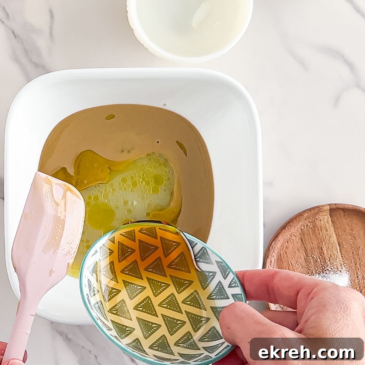 Tahini Sauce Recipe: Creamy Salad Dressing and Dips 4 Adding the ingredients.