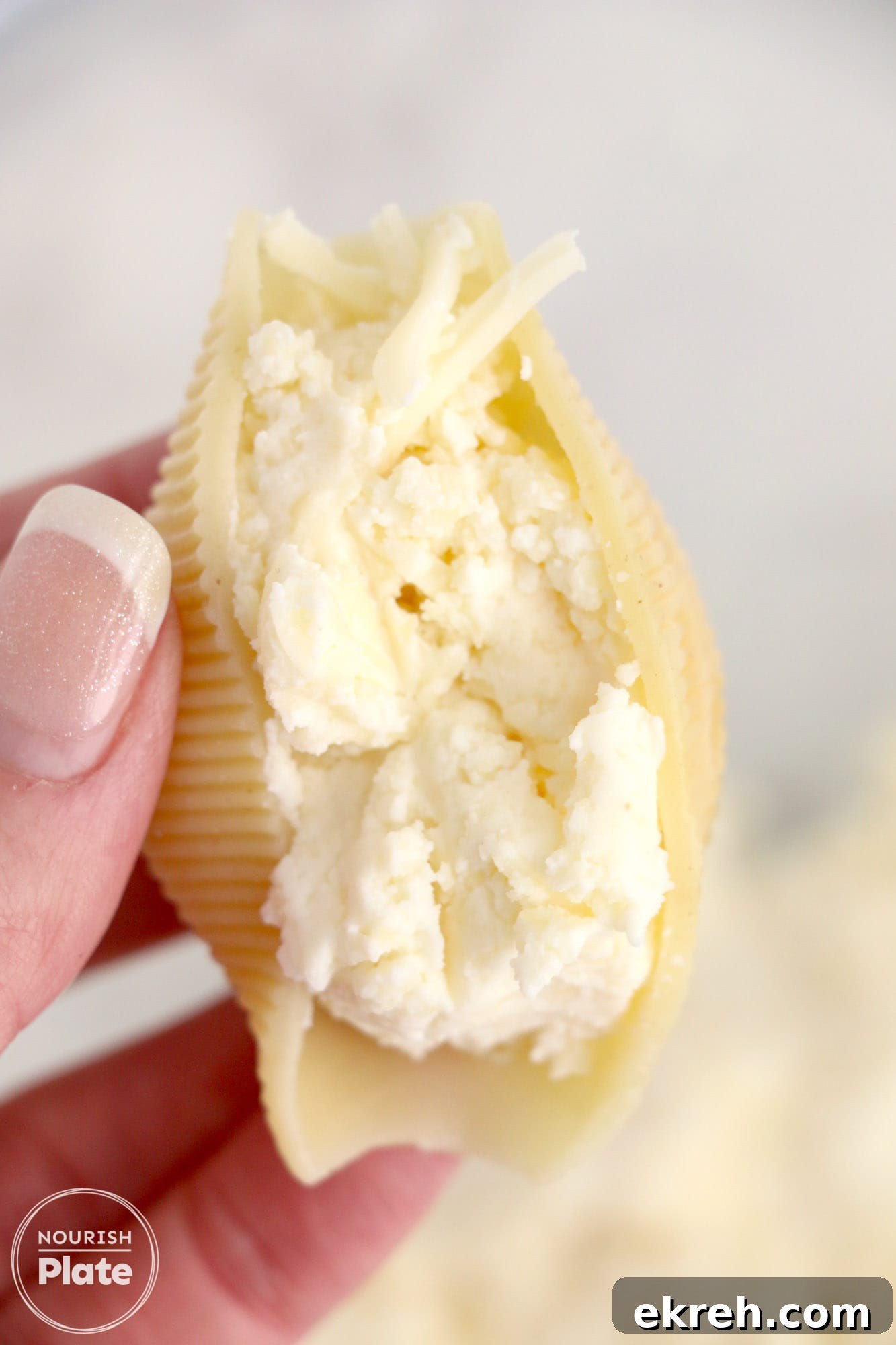 Olive Garden Stuffed Shells Copycat Recipe 7 Step 3: mix filling