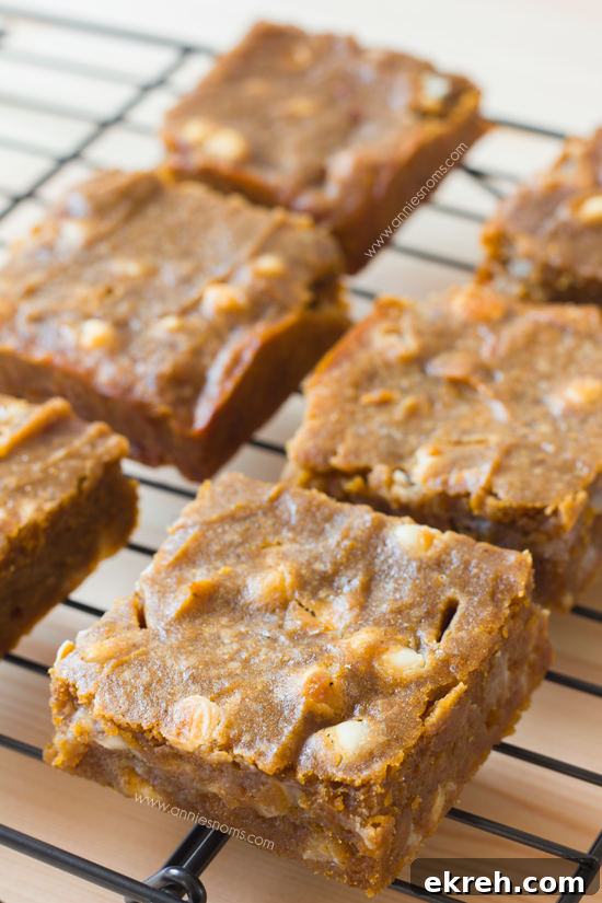 Pumpkin Blondies with White Chocolate Chips 3 Pumpkin Blondies close-up