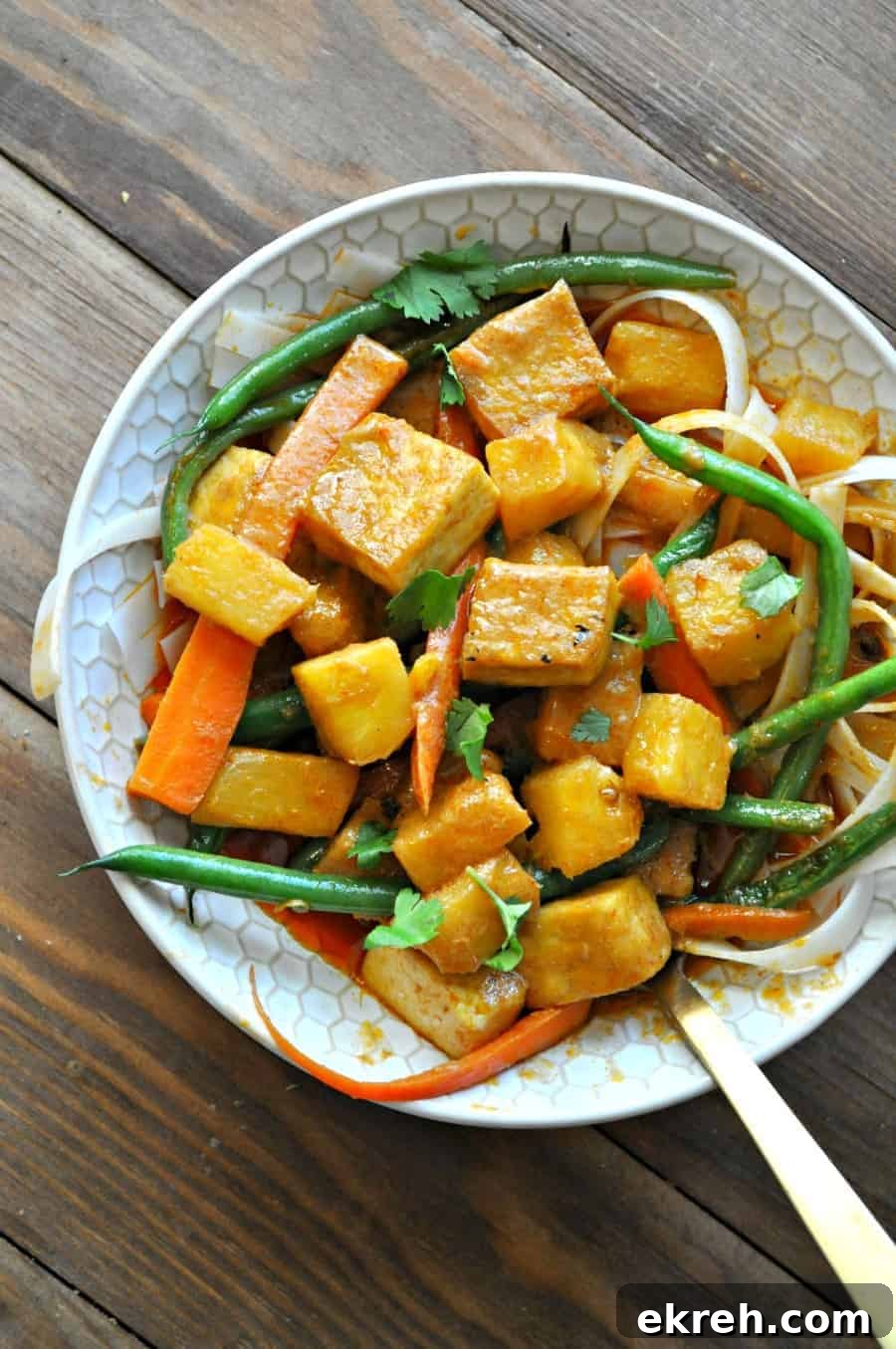 Vegan Pineapple Tofu Curry with Coconut Milk 5 Crispy baked tofu
